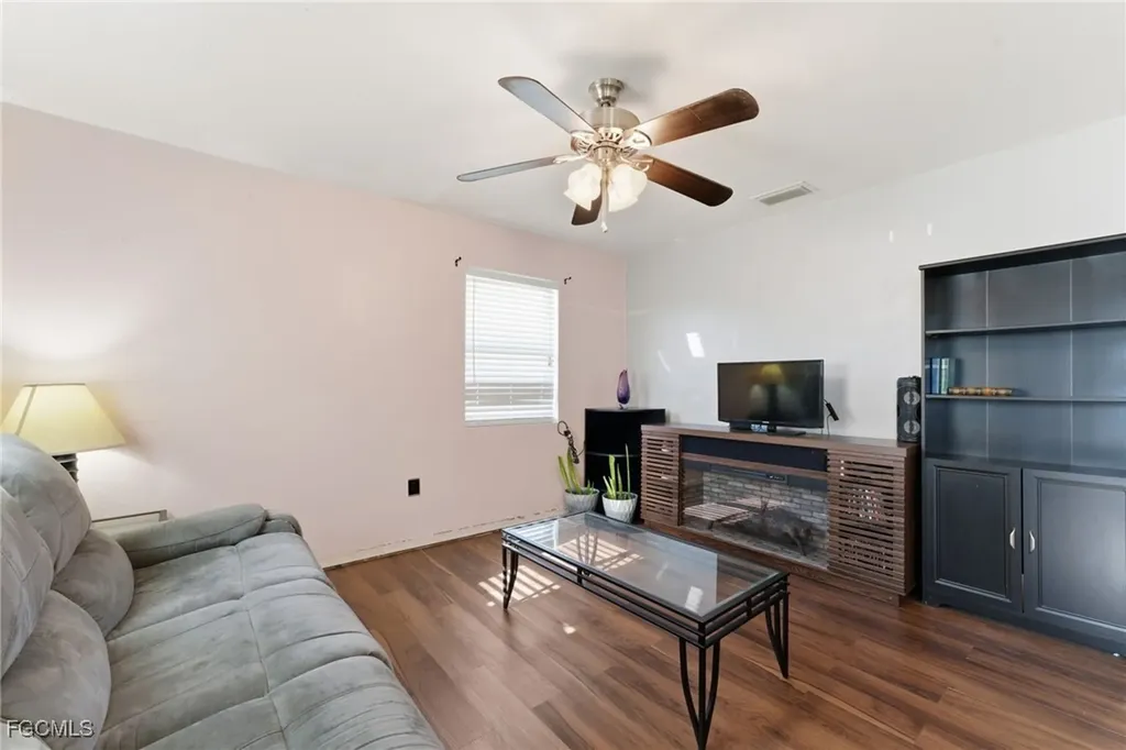 4151 Garden Boulevard Cape Coral FL 33909