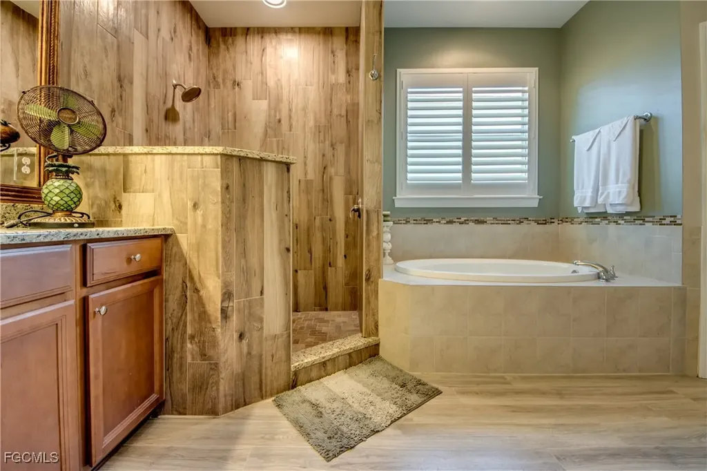 2412 Ashbury Circle Cape Coral FL 33991