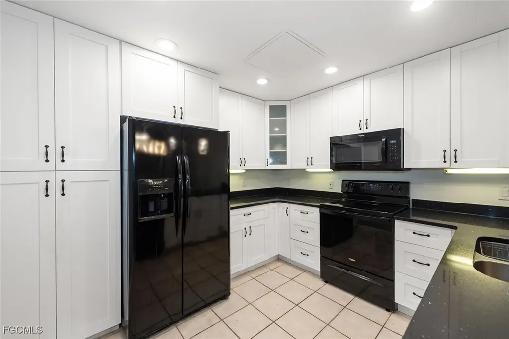 6414 Royal Woods Drive Fort Myers FL 33908