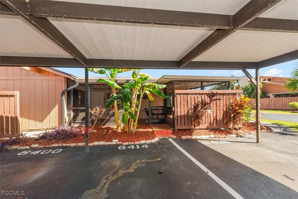 6414 Royal Woods Drive Fort Myers FL 33908