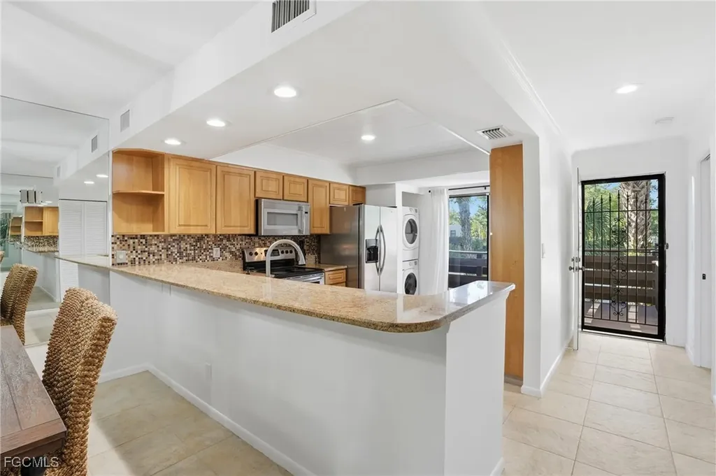 126 Pinebrook Drive Fort Myers FL 33907