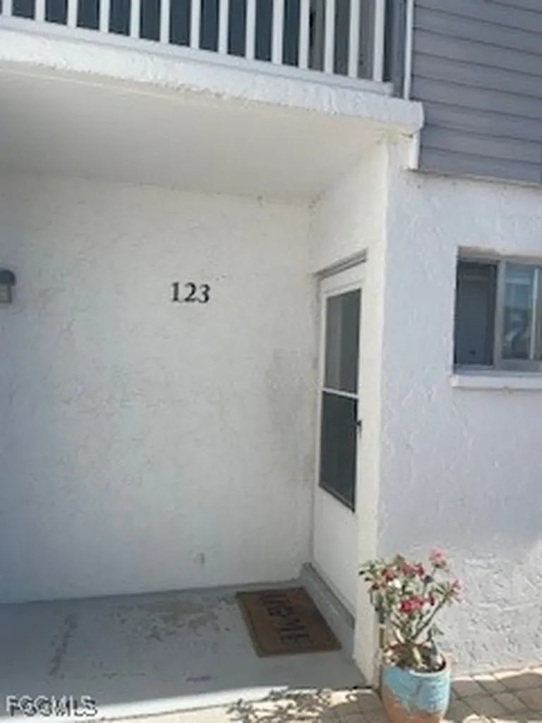 22375 Edgewater Drive Punta Gorda FL 33980