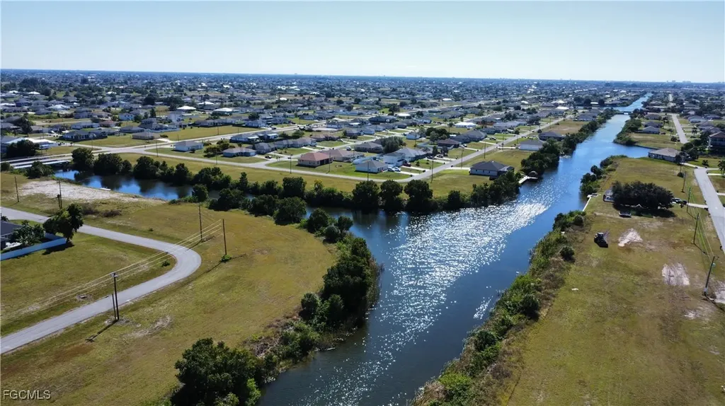 2024 NW 9th Avenue Cape Coral FL 33993