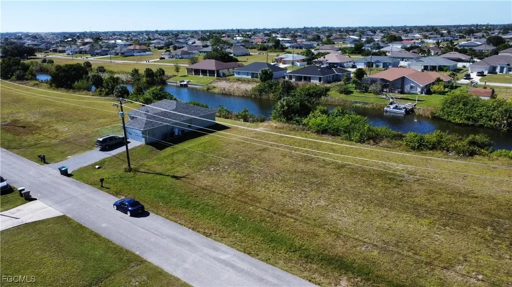 2024 NW 9th Avenue Cape Coral FL 33993