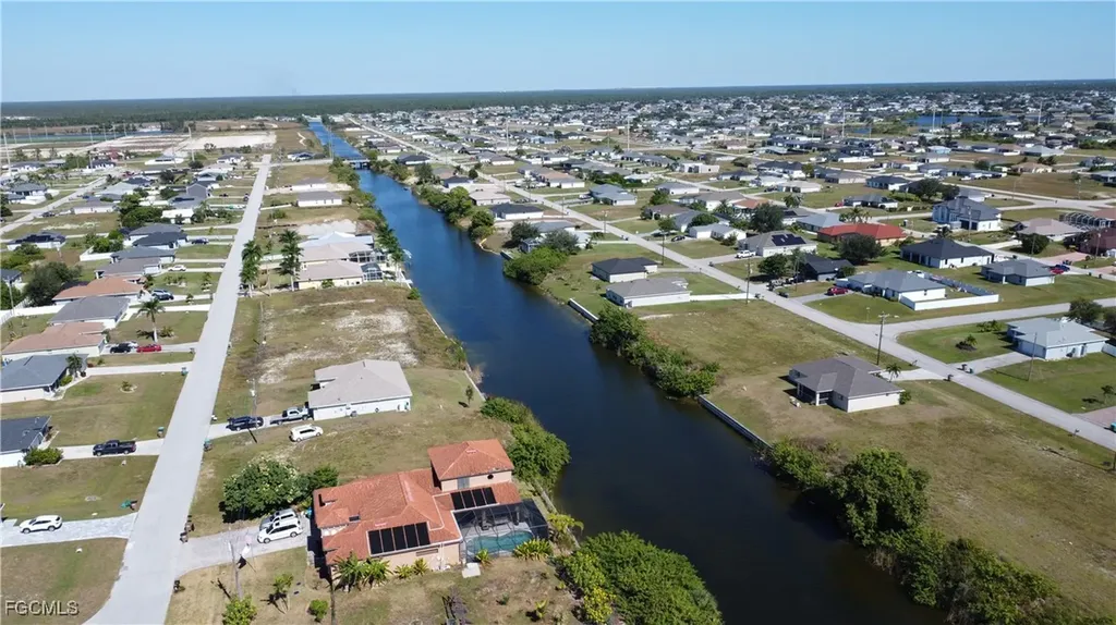 2024 NW 9th Avenue Cape Coral FL 33993