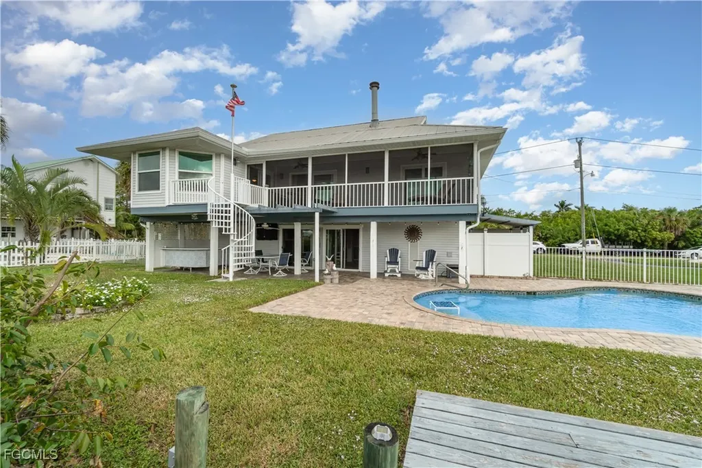 453 Seaworthy Road North Fort Myers FL 33903
