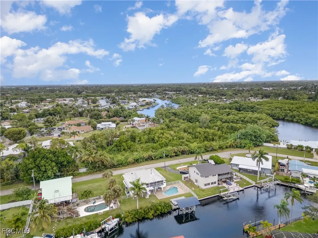 453 Seaworthy Road North Fort Myers FL 33903