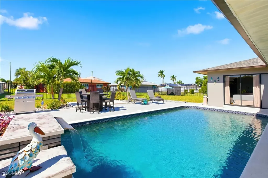 2916 SE 11th Avenue Cape Coral FL 33904