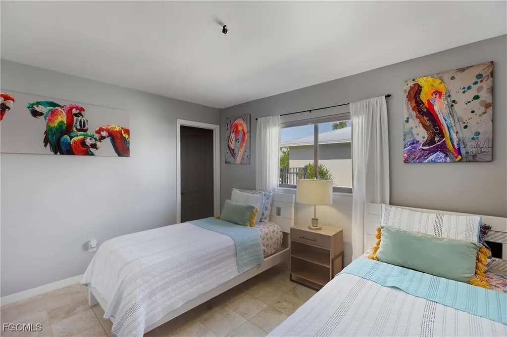 2916 SE 11th Avenue Cape Coral FL 33904