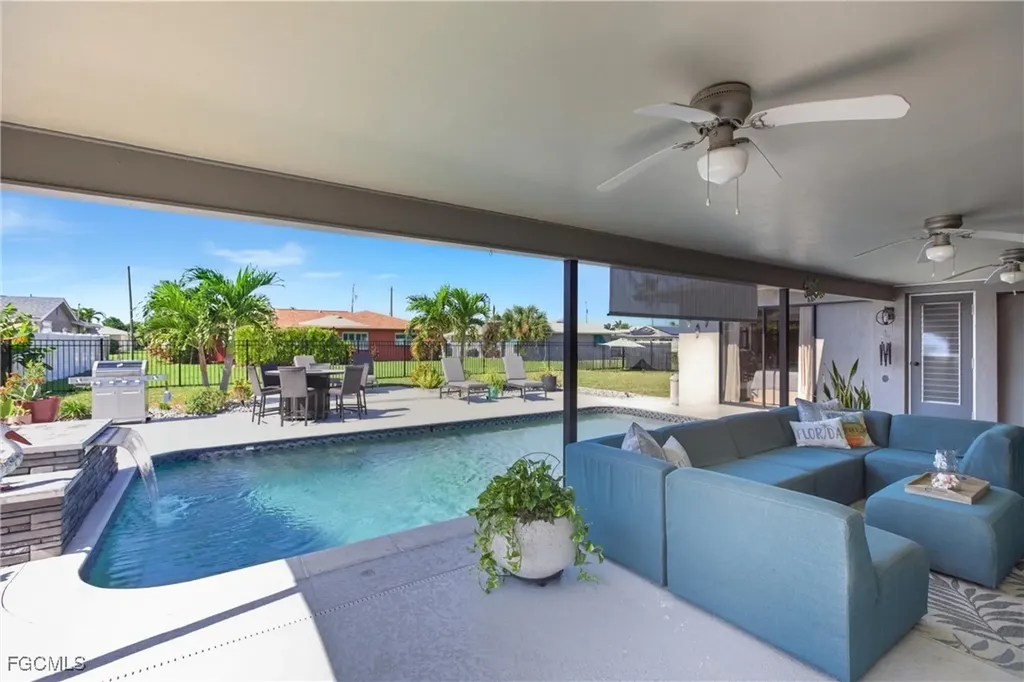 2916 SE 11th Avenue Cape Coral FL 33904