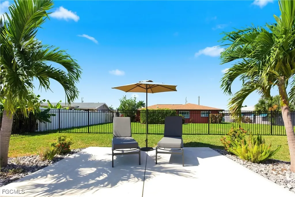 2916 SE 11th Avenue Cape Coral FL 33904
