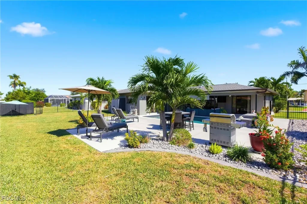 2916 SE 11th Avenue Cape Coral FL 33904