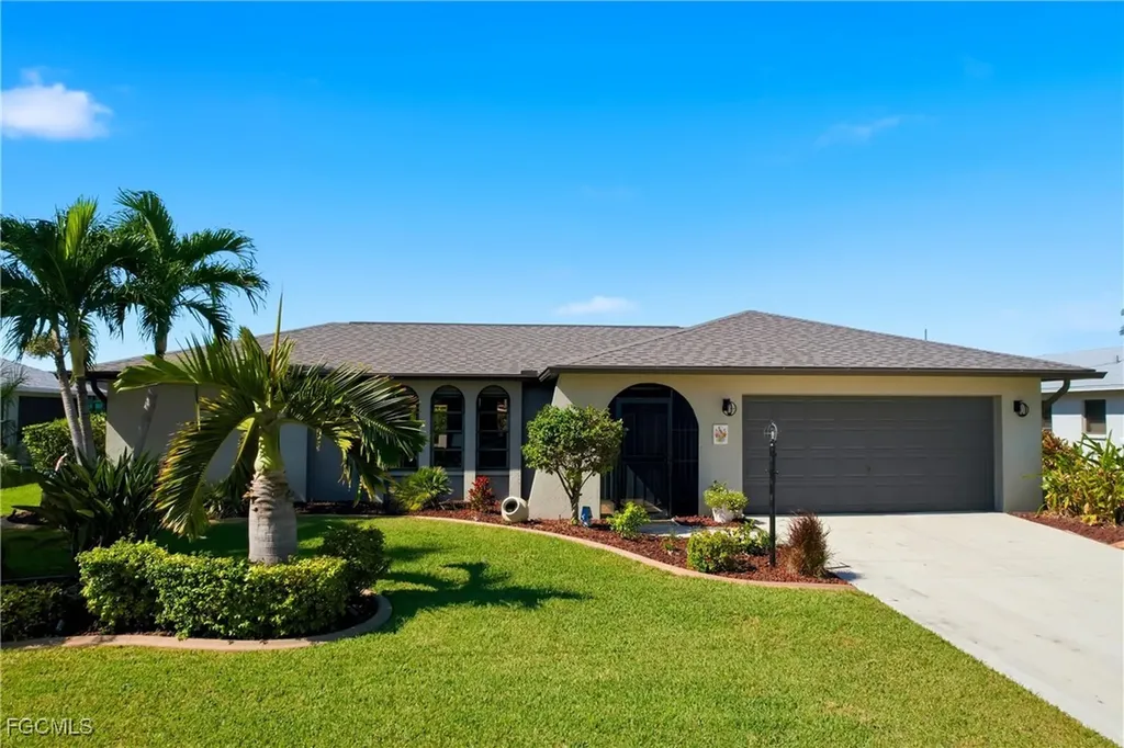 2916 SE 11th Avenue Cape Coral FL 33904