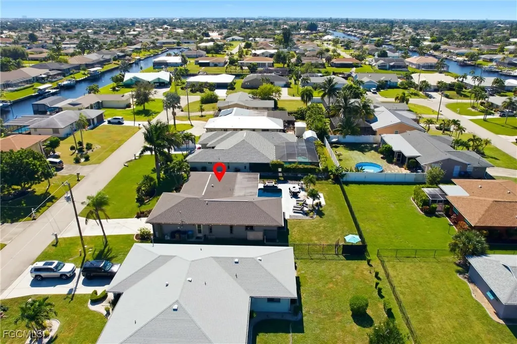 2916 SE 11th Avenue Cape Coral FL 33904
