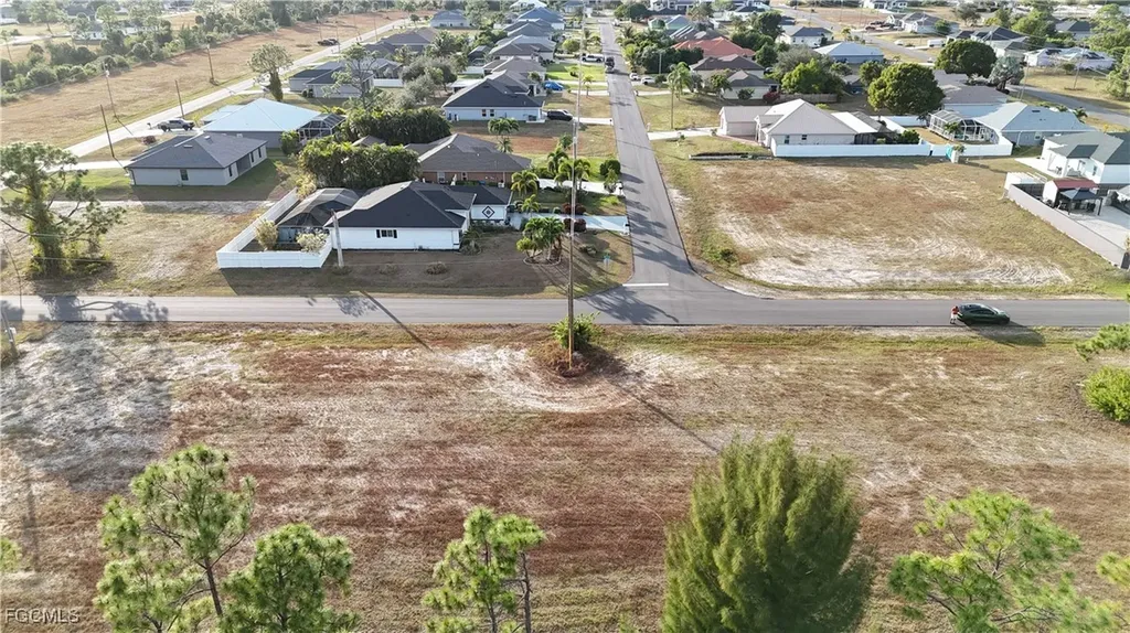 3347 NE 23rd Place Cape Coral FL 33909