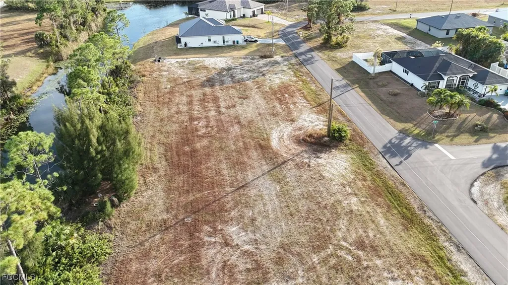 3347 NE 23rd Place Cape Coral FL 33909