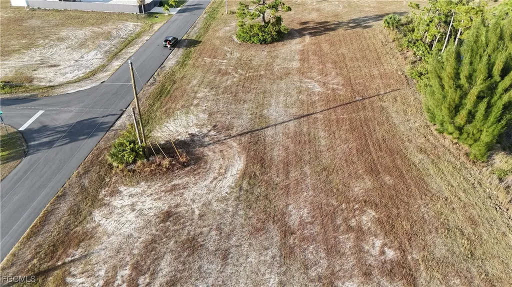 3347 NE 23rd Place Cape Coral FL 33909