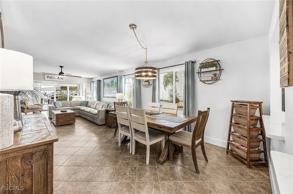 4115 SE 18th Place Cape Coral FL 33904