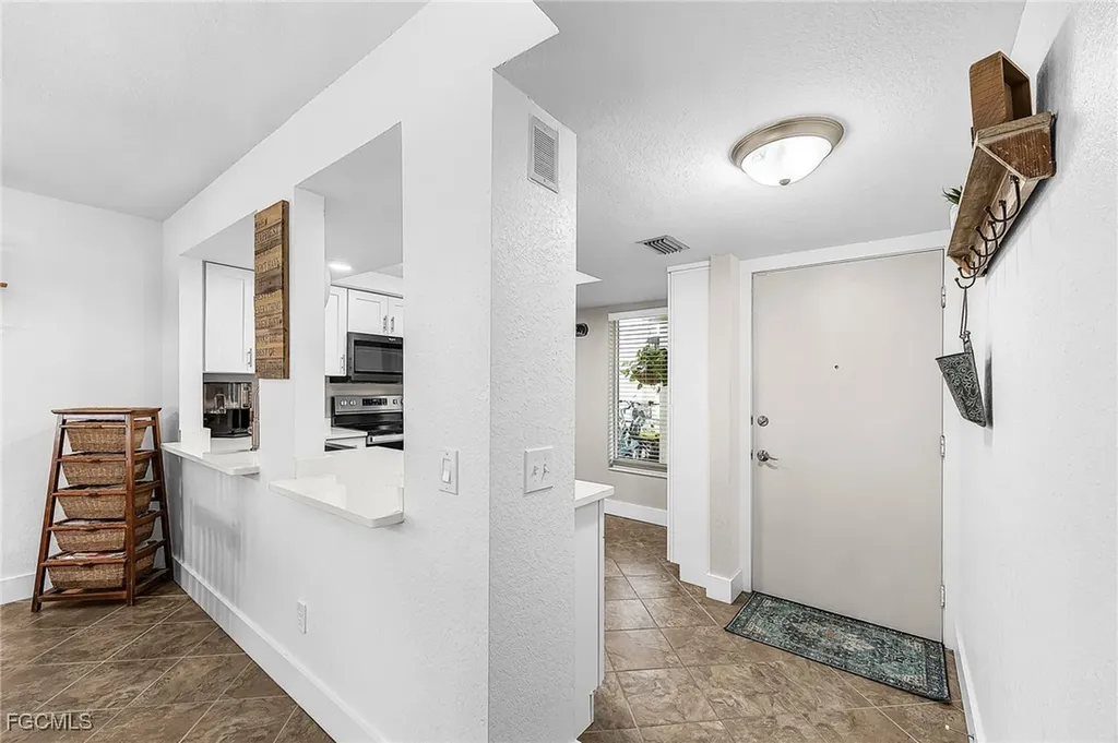 4115 SE 18th Place Cape Coral FL 33904