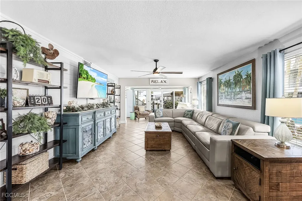 4115 SE 18th Place Cape Coral FL 33904
