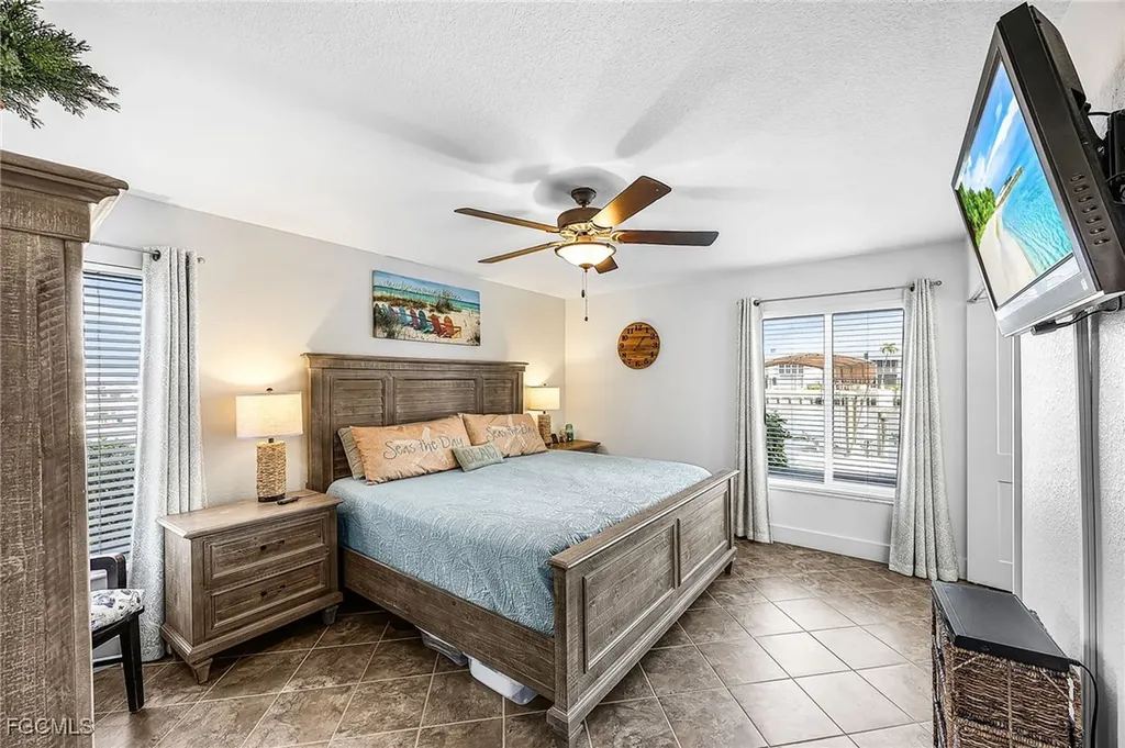 4115 SE 18th Place Cape Coral FL 33904