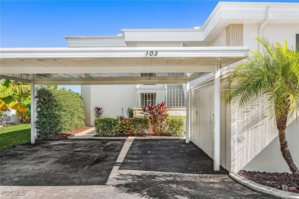 4115 SE 18th Place Cape Coral FL 33904