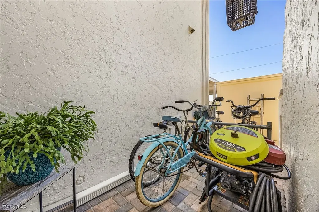 4115 SE 18th Place Cape Coral FL 33904
