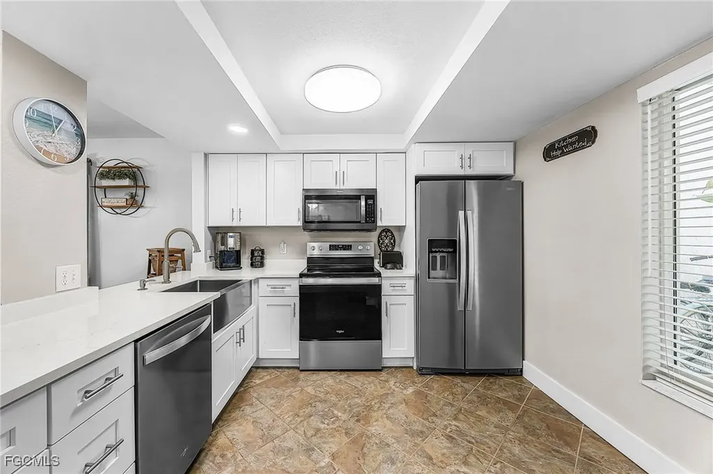 4115 SE 18th Place Cape Coral FL 33904