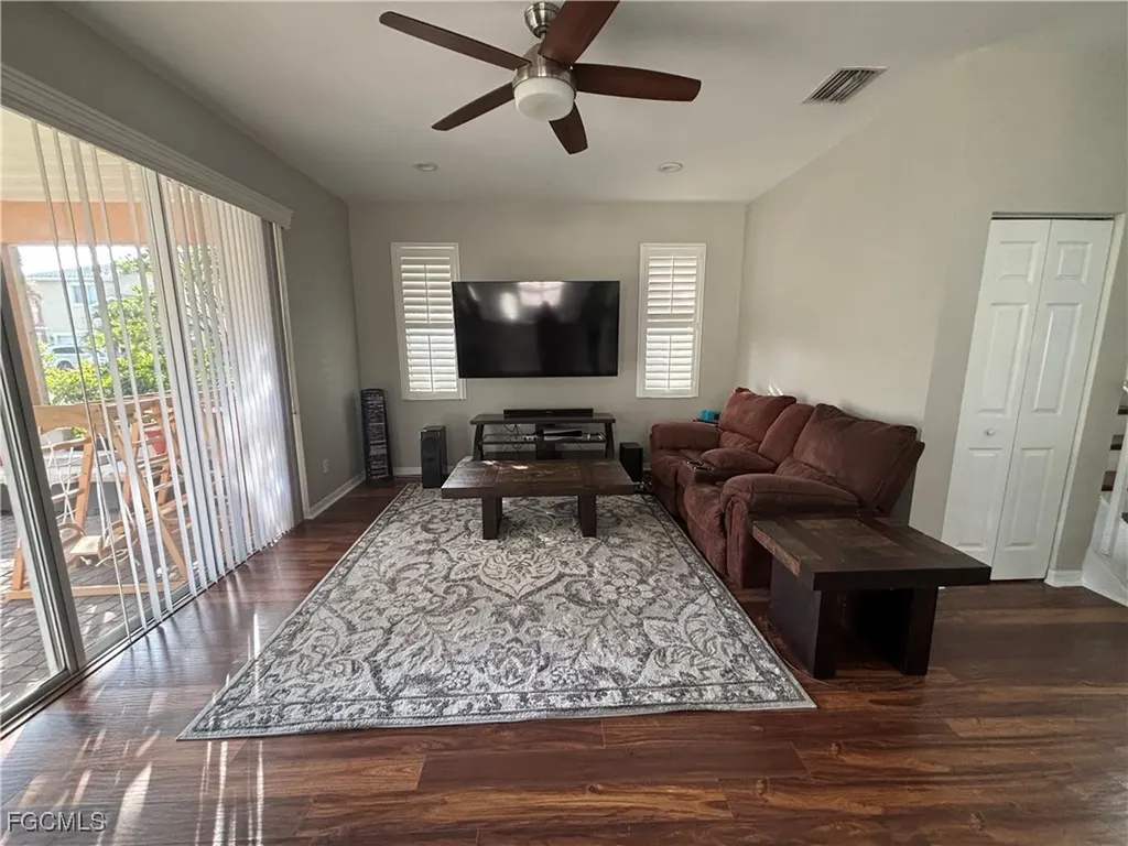 9450 Silver Pine Loop Fort Myers FL 33967