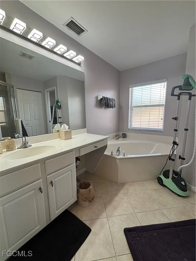 9450 Silver Pine Loop Fort Myers FL 33967