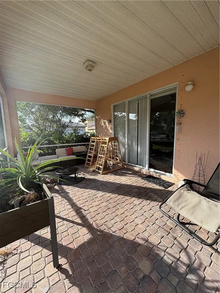 9450 Silver Pine Loop Fort Myers FL 33967