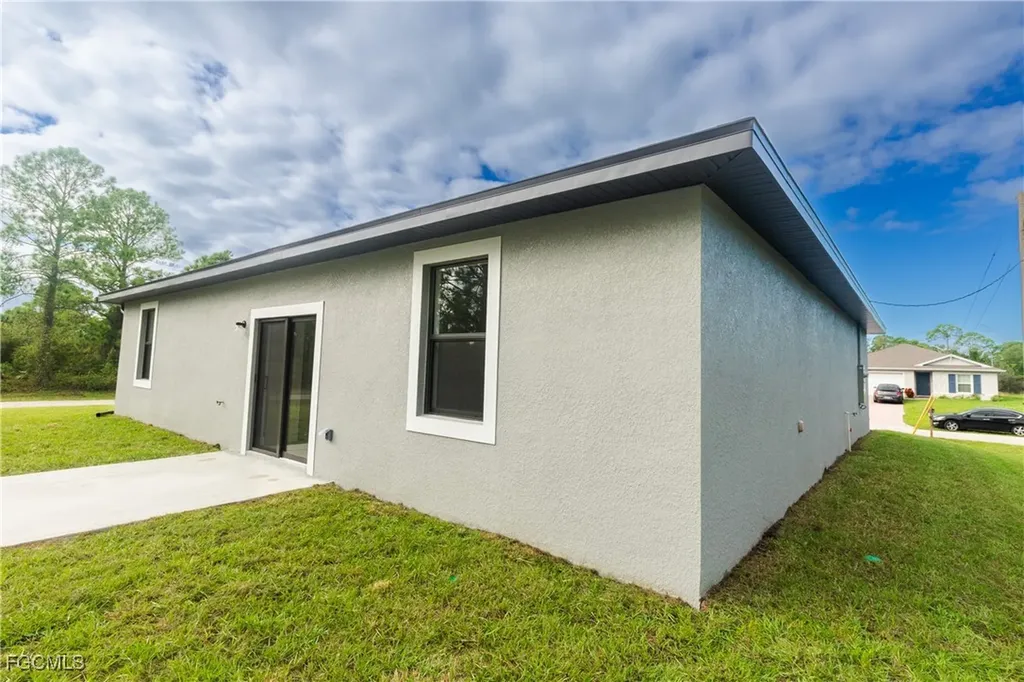 6027 Pecan Circle Labelle FL 33935