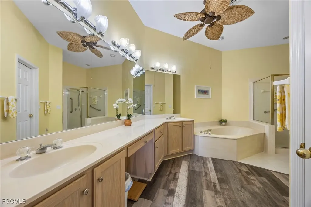 15193 Seabreeze Cove Circle Fort Myers FL 33908