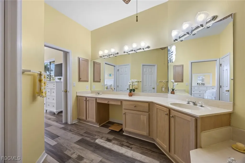 15193 Seabreeze Cove Circle Fort Myers FL 33908