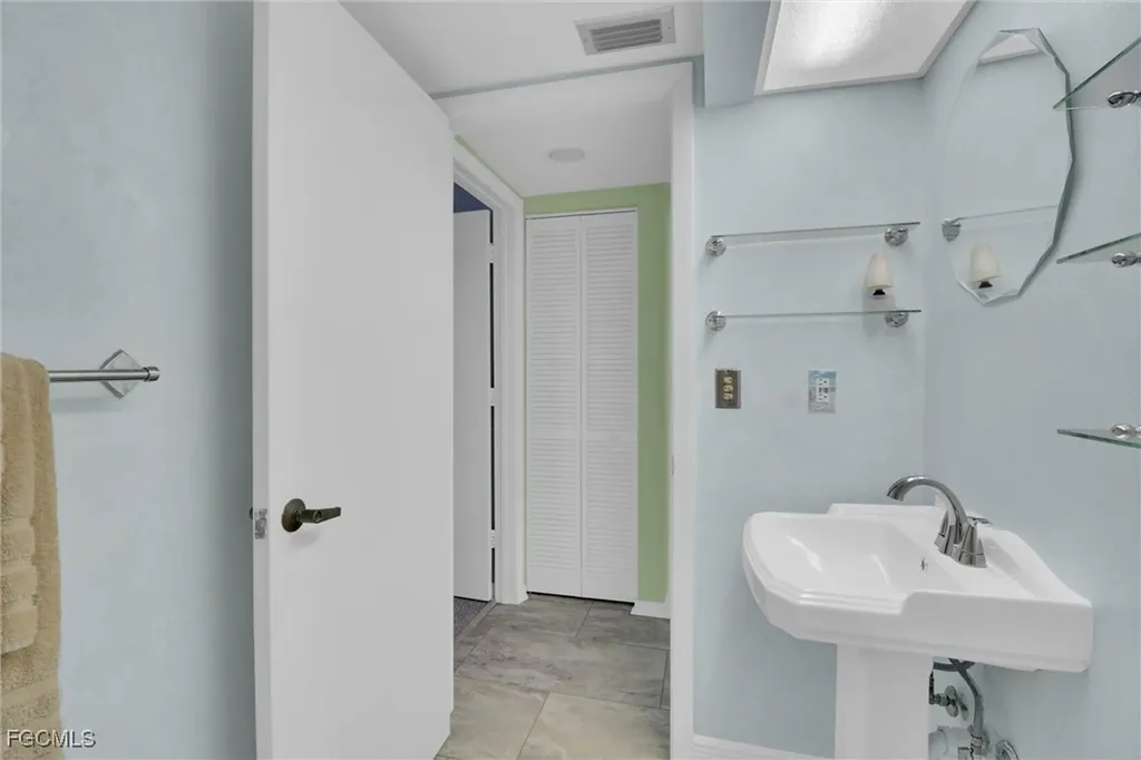 4604 Flagship Drive Fort Myers FL 33919