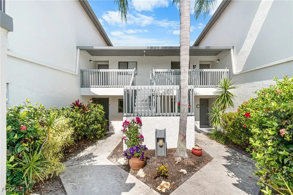 6308 Sugar Bush Lane Fort Myers FL 33908