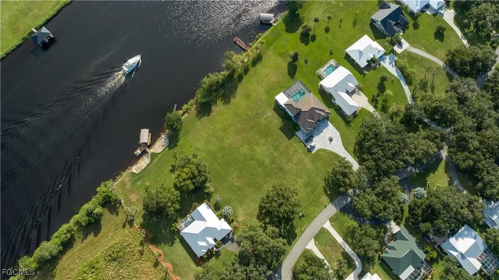 1497 Riverbend Drive Labelle FL 33935