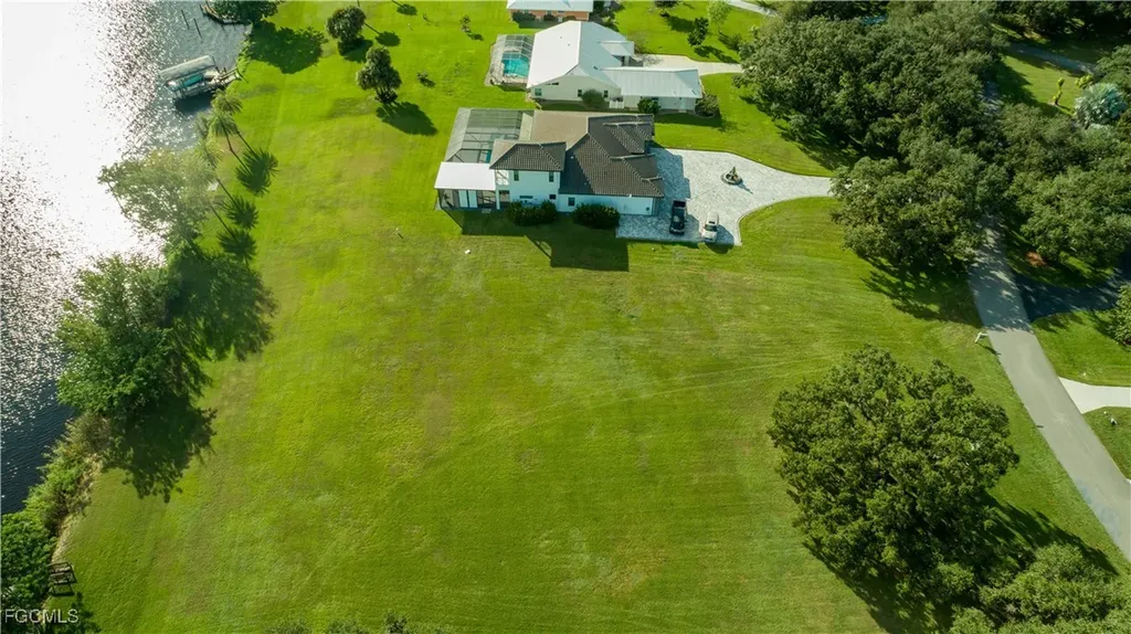 1497 Riverbend Drive Labelle FL 33935