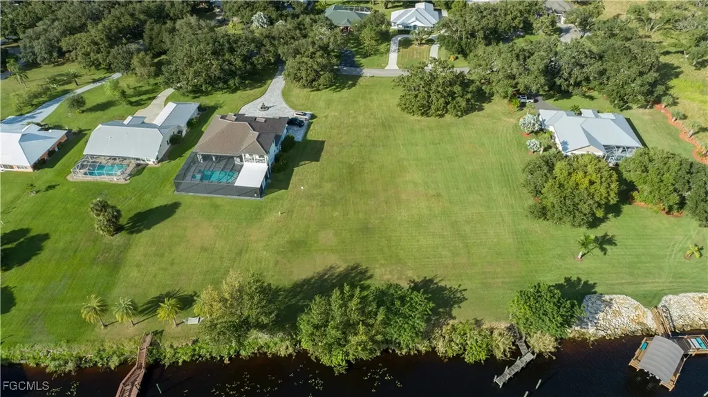 1497 Riverbend Drive Labelle FL 33935
