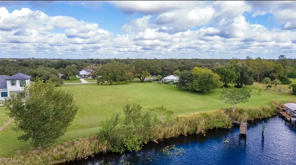 1497 Riverbend Drive Labelle FL 33935