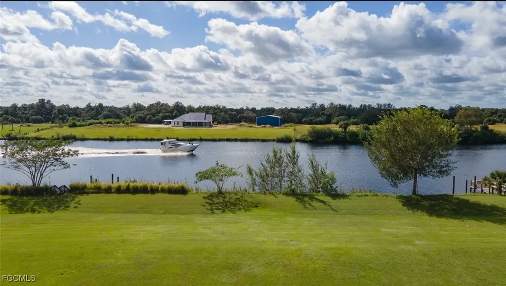 1497 Riverbend Drive Labelle FL 33935