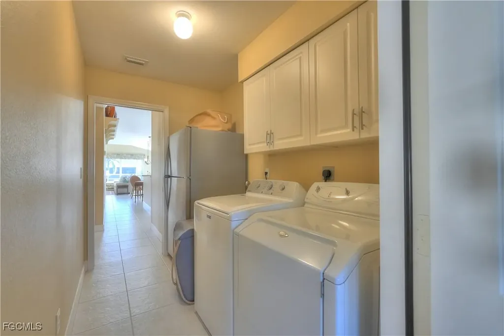 5329 SW 8th Court Cape Coral FL 33914