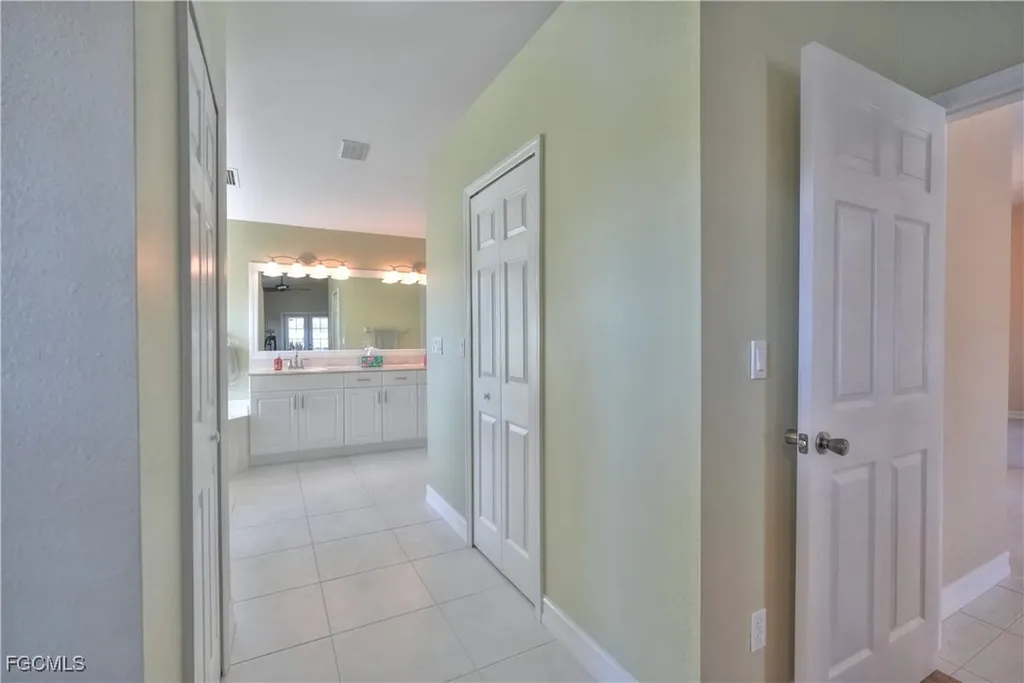 5329 SW 8th Court Cape Coral FL 33914