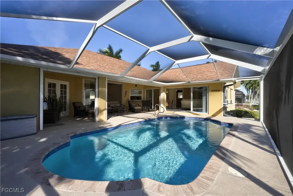 5329 SW 8th Court Cape Coral FL 33914