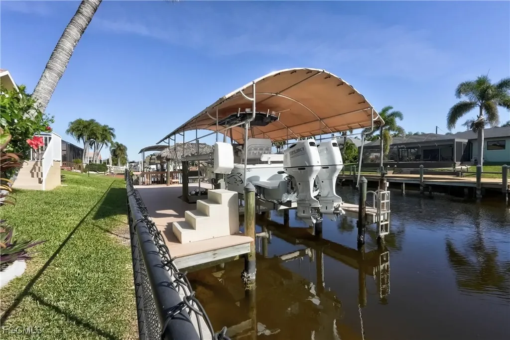 5329 SW 8th Court Cape Coral FL 33914