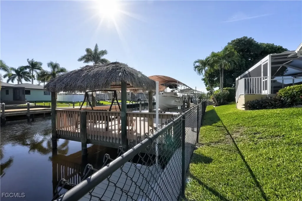 5329 SW 8th Court Cape Coral FL 33914