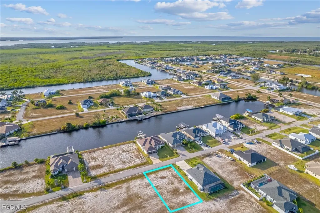 1435 NW 40th Place Cape Coral FL 33993