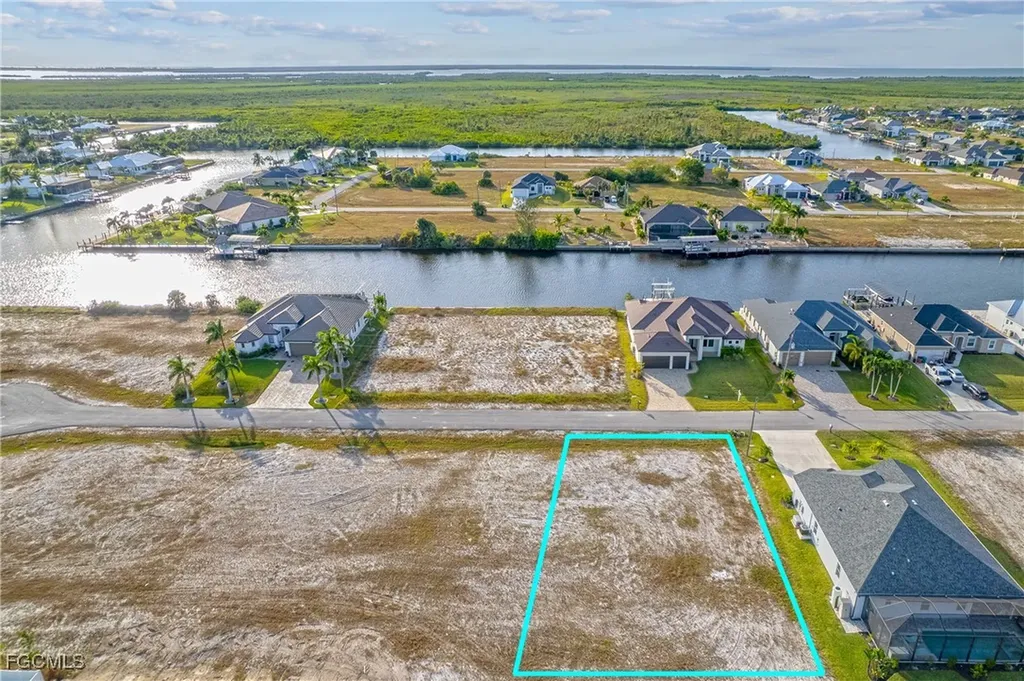 1435 NW 40th Place Cape Coral FL 33993