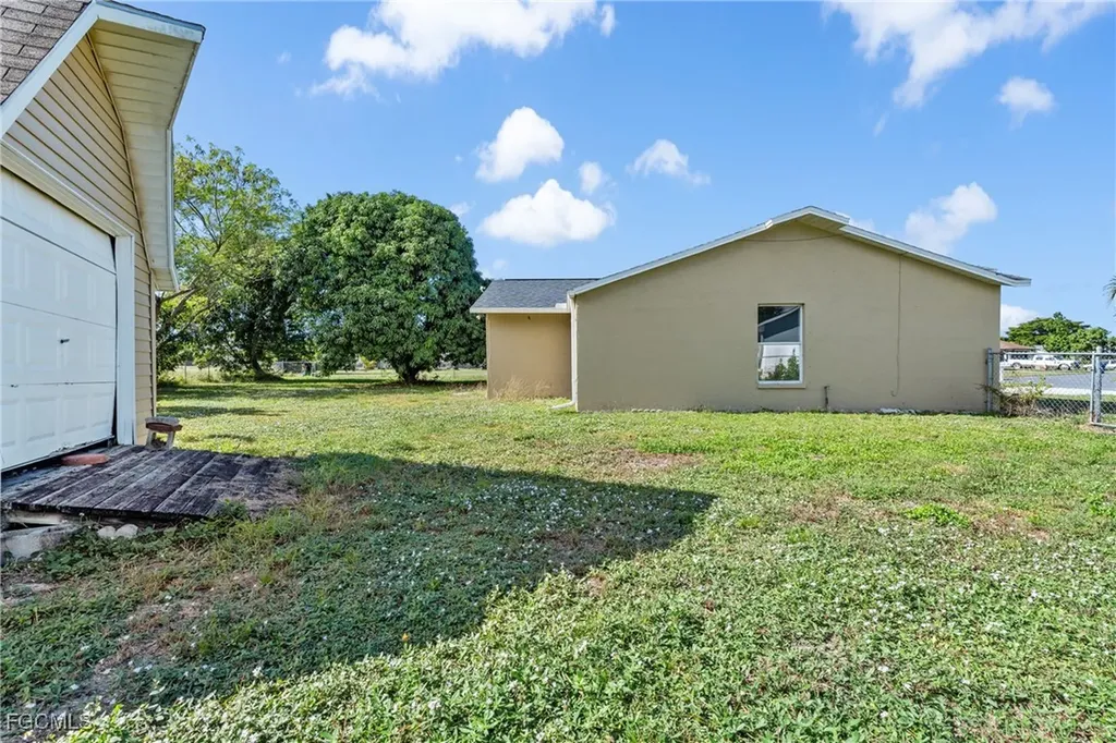 1600 Covington Meadows Circle Lehigh Acres FL 33936