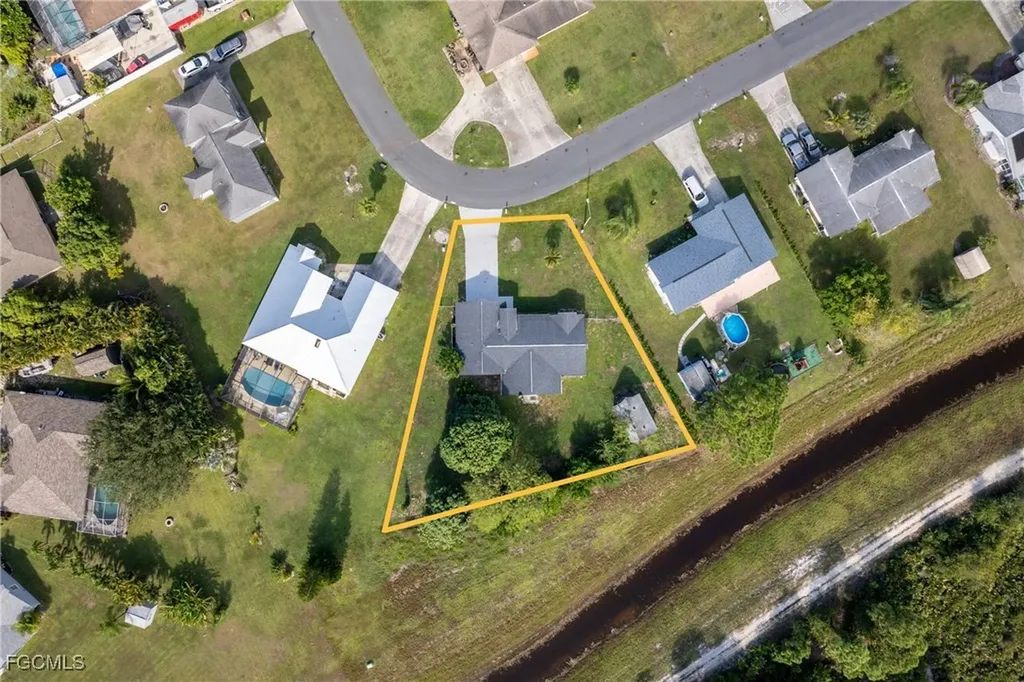 1600 Covington Meadows Circle Lehigh Acres FL 33936